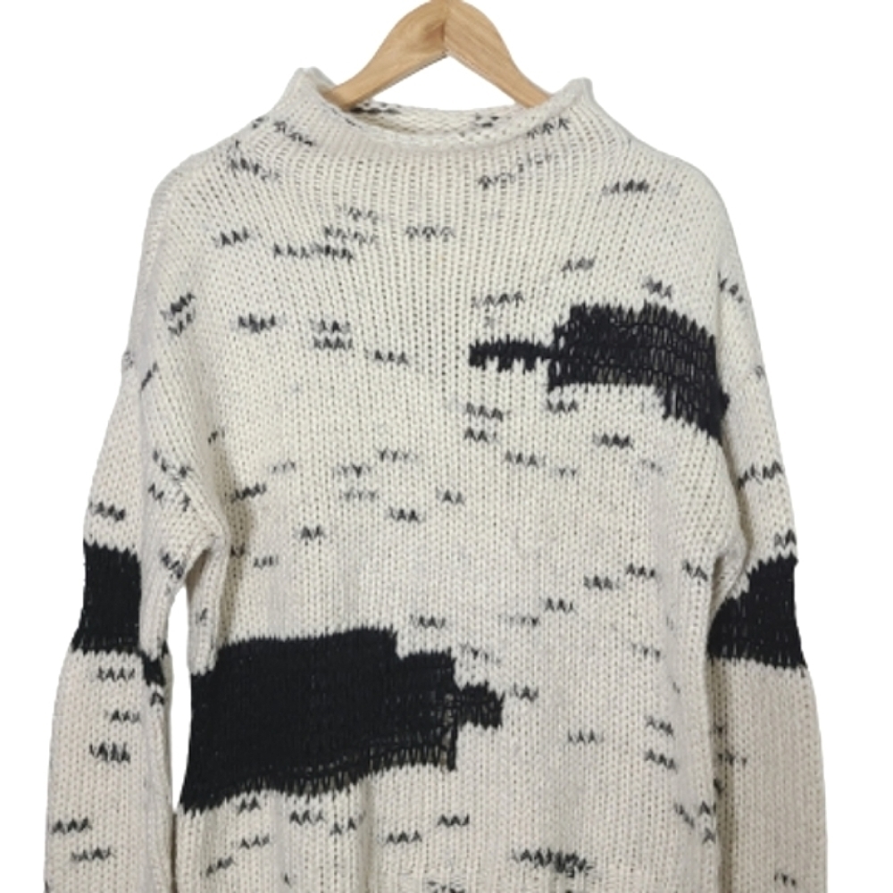 HOLT RENFREW HR2 Cream & Black Long Sleeves Turtleneck Sweater Women's Size M - Picture 4 of 14